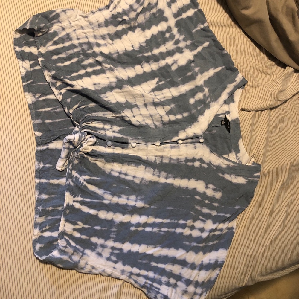Cropped dress shirt